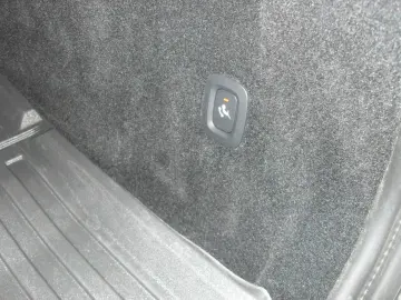 VOLVO XC 60 T8 R Design AWD   Head UP   AHK   PD   WP