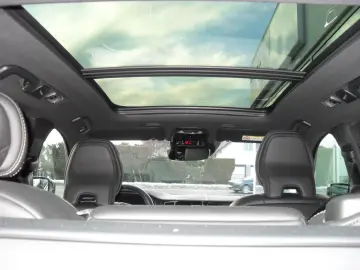 VOLVO XC 60 T8 R Design AWD   Head UP   AHK   PD   WP