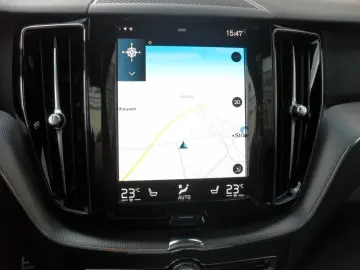 VOLVO XC 60 T8 R Design AWD   Head UP   AHK   PD   WP