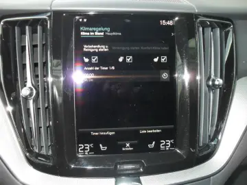 VOLVO XC 60 T8 R Design AWD   Head UP   AHK   PD   WP