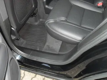 VOLVO XC 60 T8 R Design AWD   Head UP   AHK   PD   WP