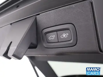 VOLVO XC60 B4 Core ACC BLIS CAM