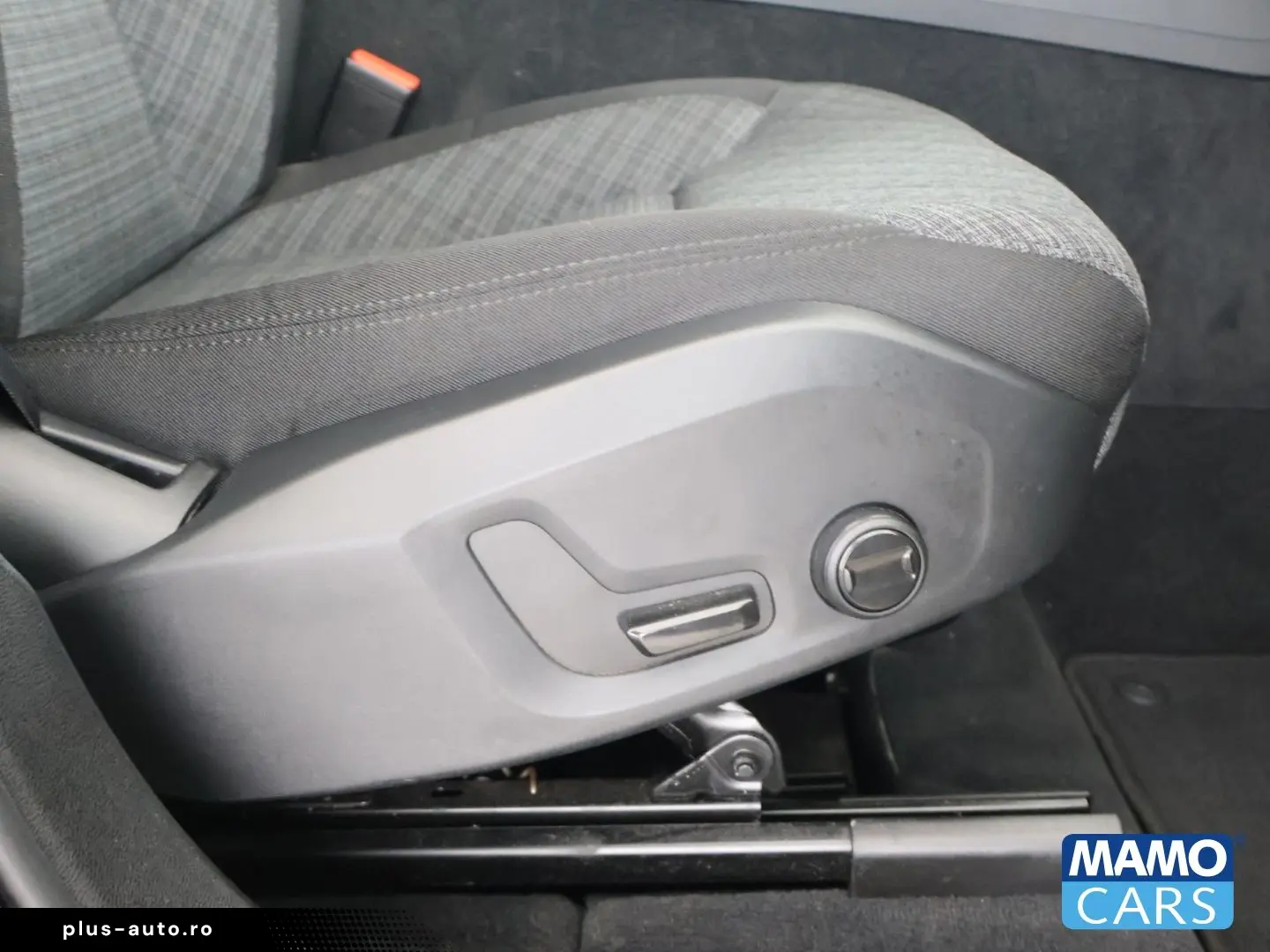 VOLVO XC60 B4 Core ACC BLIS CAM