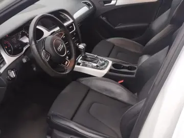 Audi A4 2.0 TDI DPF clean multitronic S line Sportpaket