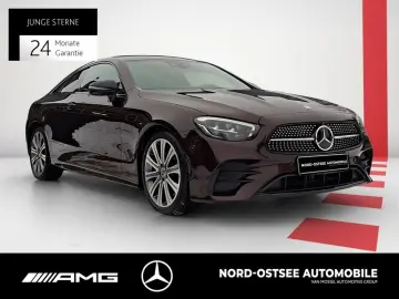 MERCEDES-BENZ E 220 d Coupé AMG LINE 360 NIGHT PDC BURMESTER