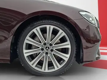 MERCEDES-BENZ E 220 d Coupé AMG LINE 360 NIGHT PDC BURMESTER