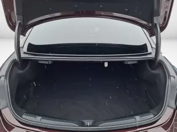 MERCEDES-BENZ E 220 d Coupé AMG LINE 360 NIGHT PDC BURMESTER