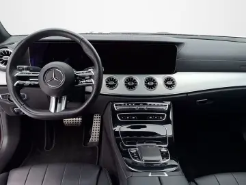 MERCEDES-BENZ E 220 d Coupé AMG LINE 360 NIGHT PDC BURMESTER