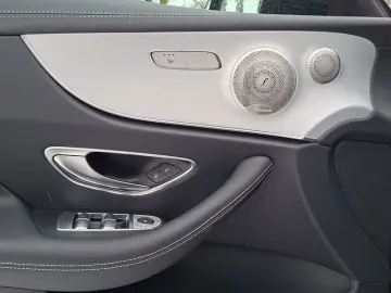 MERCEDES-BENZ E 220 d Coupé AMG LINE 360 NIGHT PDC BURMESTER