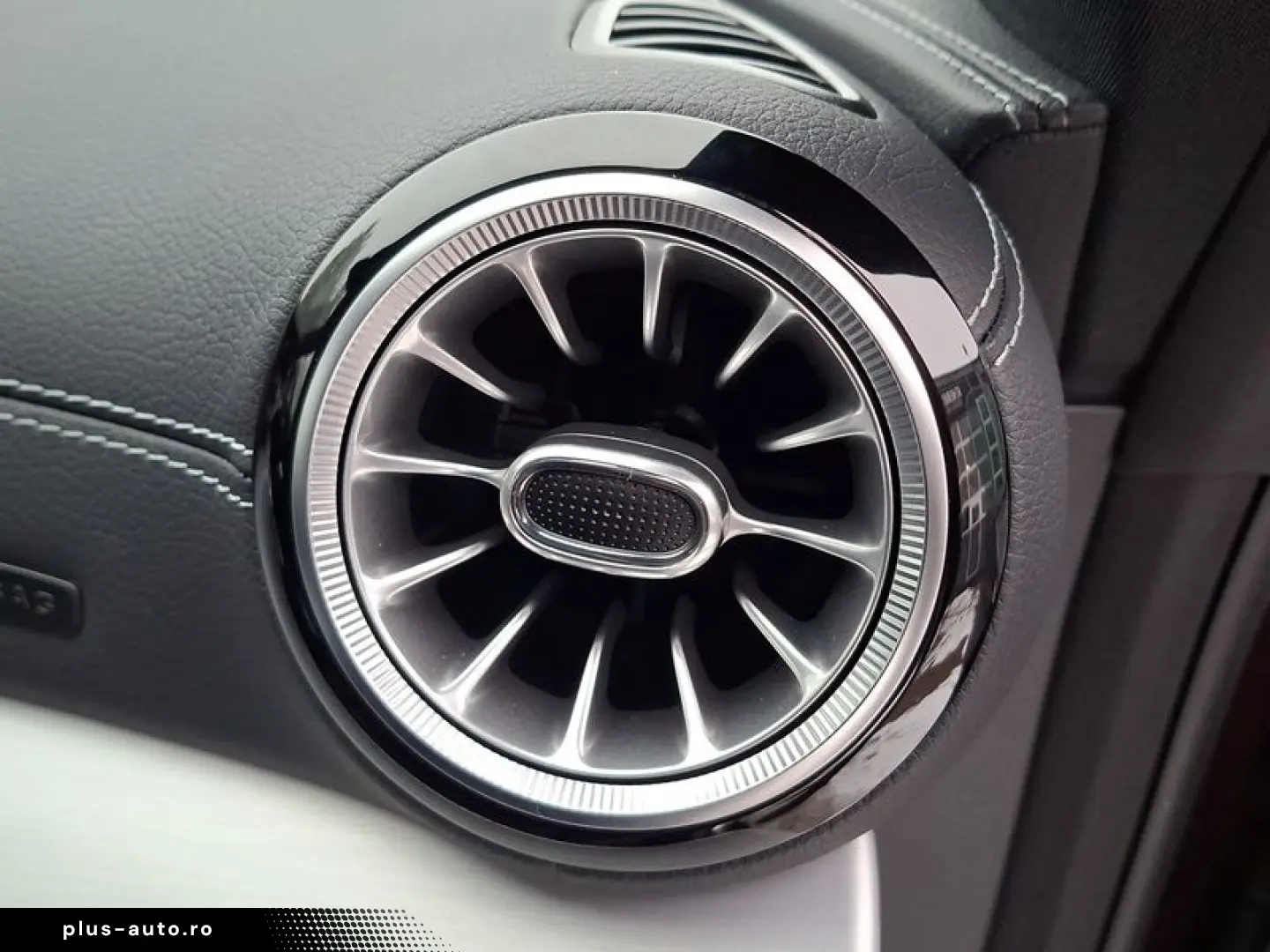 MERCEDES-BENZ E 220 d Coupé AMG LINE 360 NIGHT PDC BURMESTER