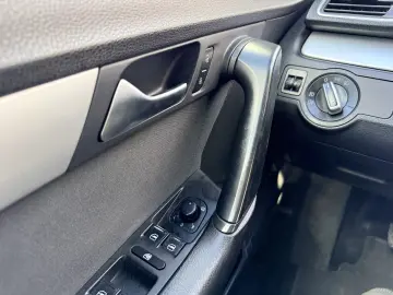 3000e avans si 3000e in 3 luni