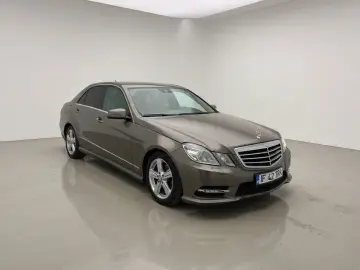 Mercedes-Benz E300 Bluetec hybrid