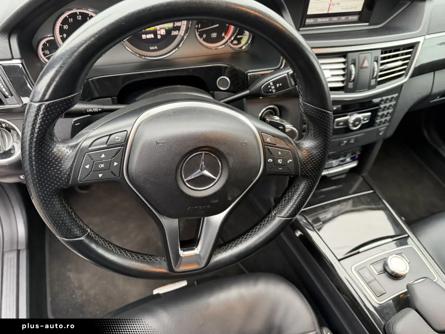 Mercedes-Benz E300 Bluetec hybrid