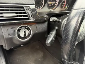 Mercedes-Benz E300 Bluetec hybrid