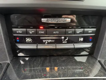 Mercedes-Benz E300 Bluetec hybrid