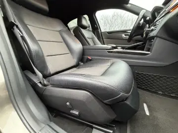 Mercedes-Benz E300 Bluetec hybrid