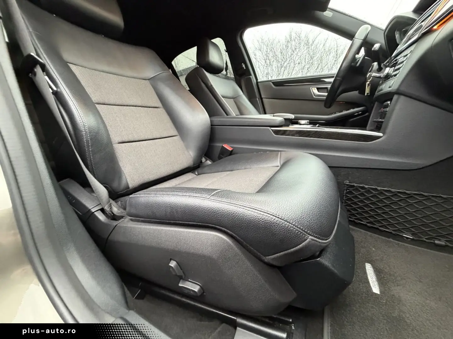 Mercedes-Benz E300 Bluetec hybrid