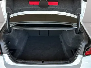 BMW 530i xDrive Limousine LiveCockpitProf Head-Up