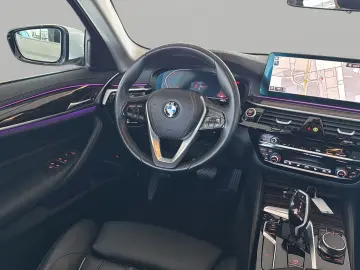BMW 530i xDrive Limousine LiveCockpitProf Head-Up