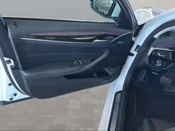 BMW 530i xDrive Limousine LiveCockpitProf Head-Up