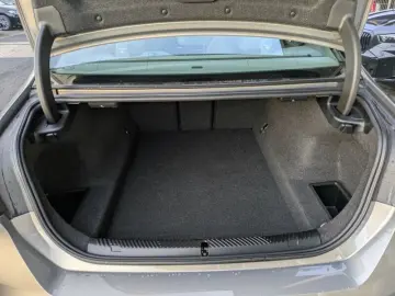 BMW 530e Limousine Driv.Ass.Plus. Park.Ass.Plus. H&K