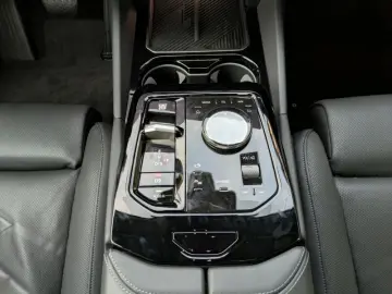 BMW 530e Limousine Driv.Ass.Plus. Park.Ass.Plus. H&K