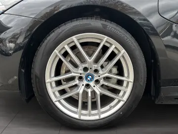 BMW 530e Limousine Panoramadach AHK Comfortpaket