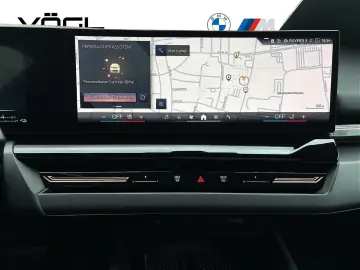 BMW 530e Limousine Panoramadach AHK Comfortpaket