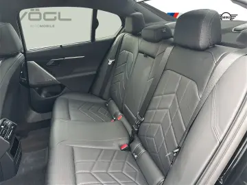 BMW 530e Limousine Panoramadach AHK Comfortpaket