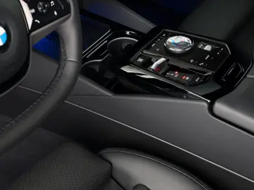 BMW 520i Limousine G60 LiveCoPro HUD H&K 360 -CAM