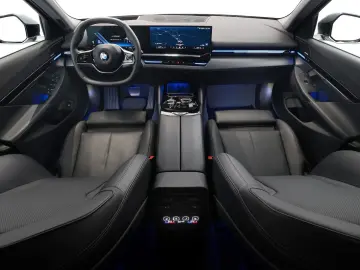 BMW 520i Limousine G60 LiveCoPro HUD H&K 360 -CAM