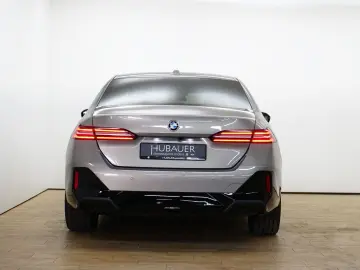 BMW 520d Limousine [M Sport  ACC  AHK  LED  RFK]