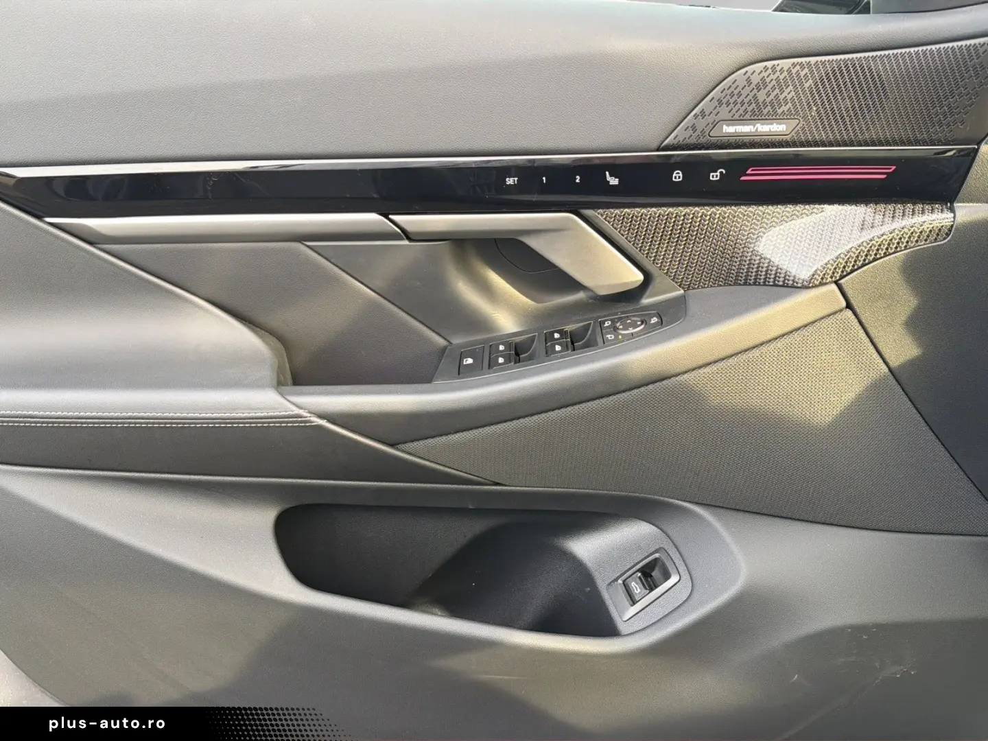 BMW 520i M Sport AHK Pano H K Sitzbelüft.