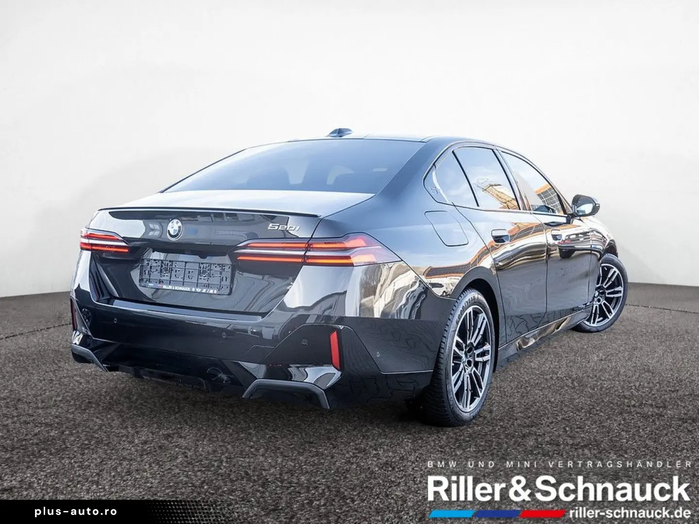 BMW 520i M-Sport AHK ACC HUD SITZBELÜFTUNG PANO 360