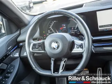 BMW 520i M-Sport AHK ACC HUD SITZBELÜFTUNG PANO 360