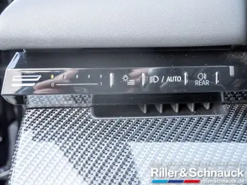 BMW 520i M-Sport AHK ACC HUD SITZBELÜFTUNG PANO 360