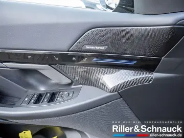 BMW 520i M-Sport AHK ACC HUD SITZBELÜFTUNG PANO 360