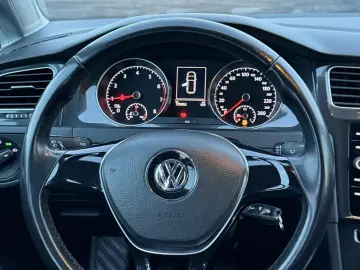 Volkswagen Golf 1.0 TSI OPF Comfortline