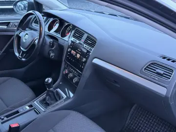 Volkswagen Golf 1.0 TSI OPF Comfortline