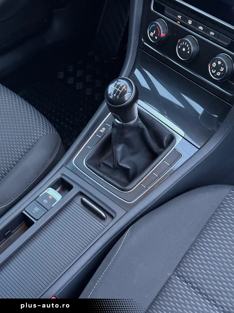 Volkswagen Golf 1.0 TSI OPF Comfortline