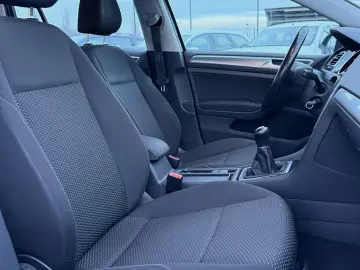 Volkswagen Golf 1.0 TSI OPF Comfortline