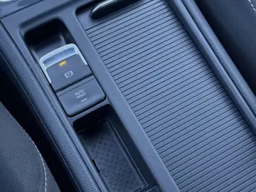 Volkswagen Golf 1.0 TSI OPF Comfortline