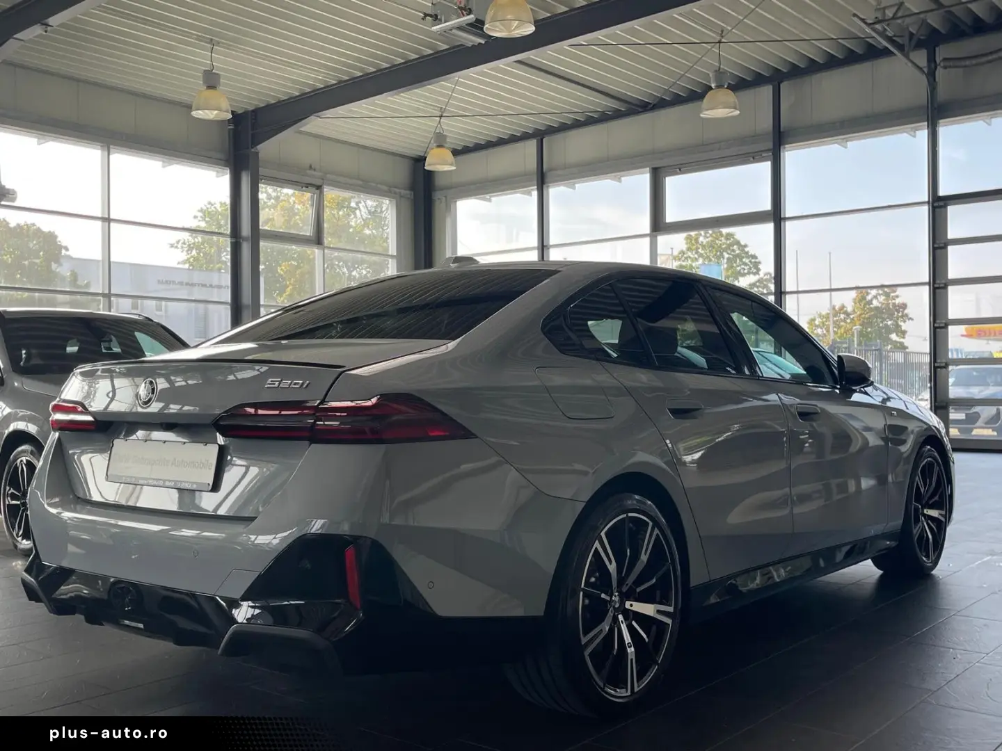 BMW 520i M Sport Pro A-LED ICONIC 360  20  HUD