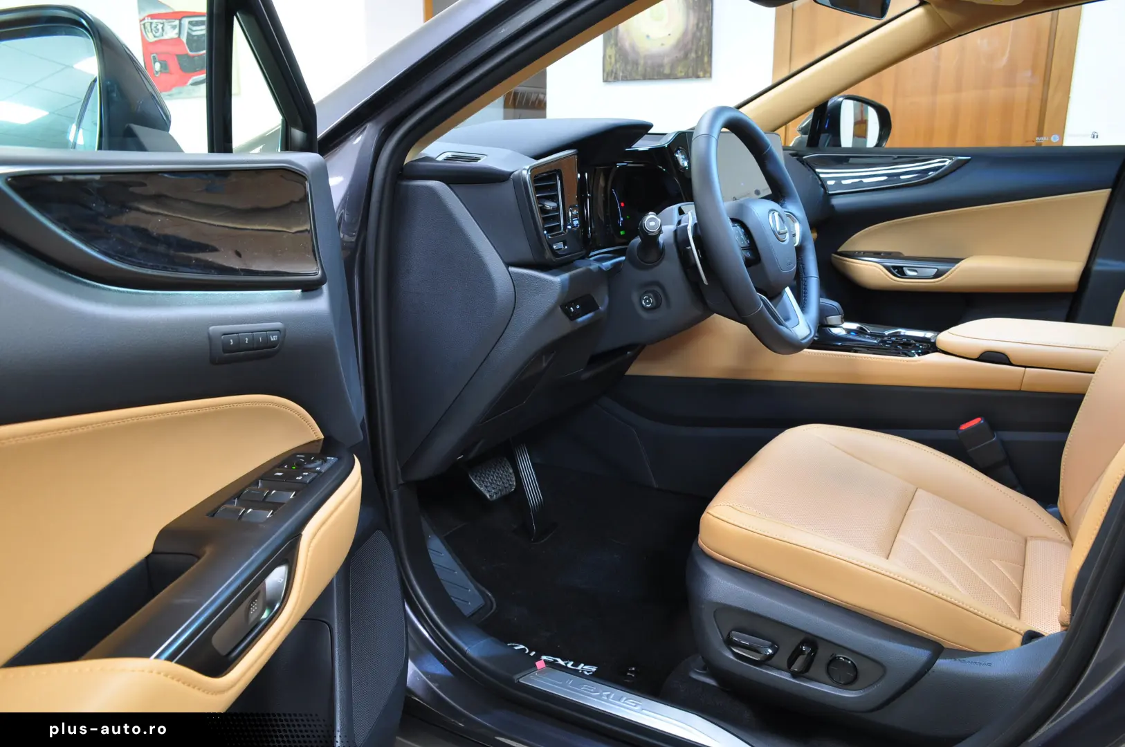 STOC auto NOU LEXUS NX 450H PlugIn 309CP