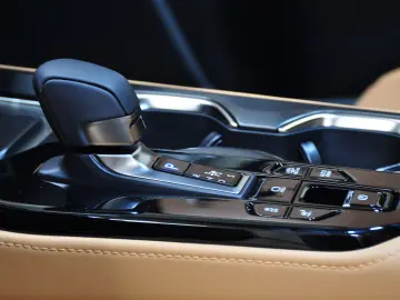STOC auto NOU LEXUS NX 450H PlugIn 309CP