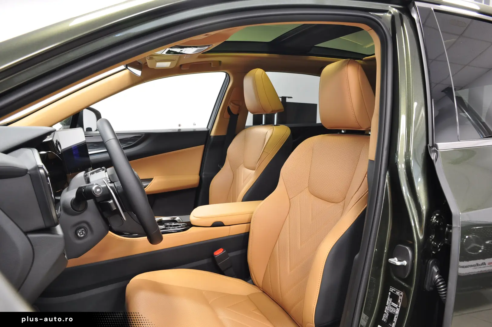 STOC auto NOU LEXUS NX 450H PlugIn 309CP