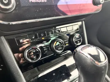 Skoda Superb 2.0Tdi Automatik Navi Garantie