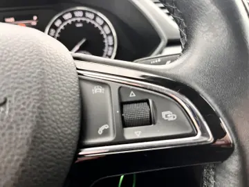 Skoda Superb 2.0Tdi Automatik Navi Garantie