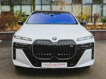 BMW M760e xDrive