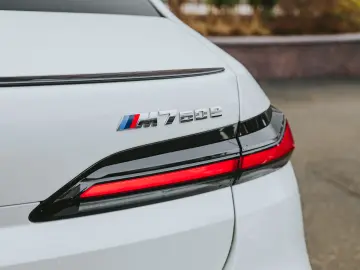 BMW M760e xDrive